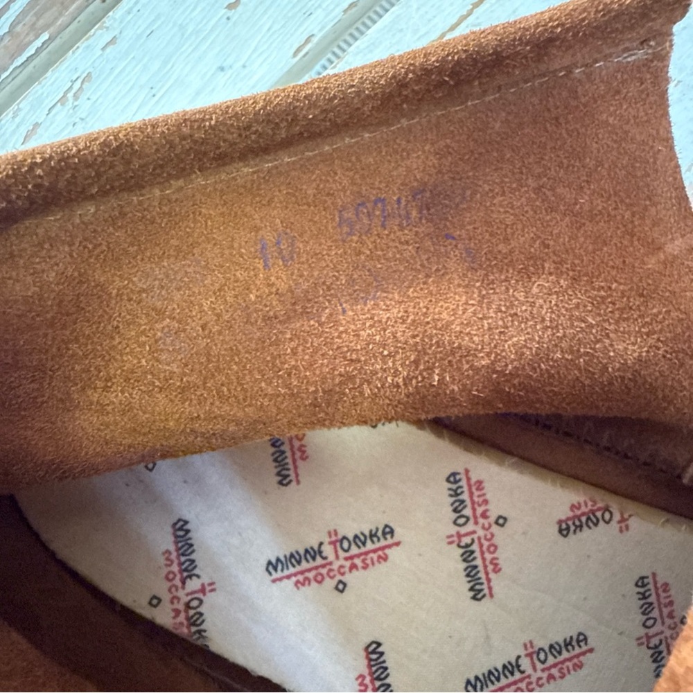 Vintage Minnetonka Tan Suede Moccasins - Picture 8 of 9